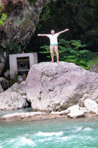 川遊び